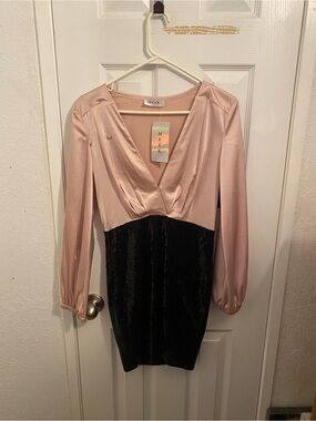 Meek Two-Tone Pink Satin and Black Sequined Long Sleeve V-Neck Dress New